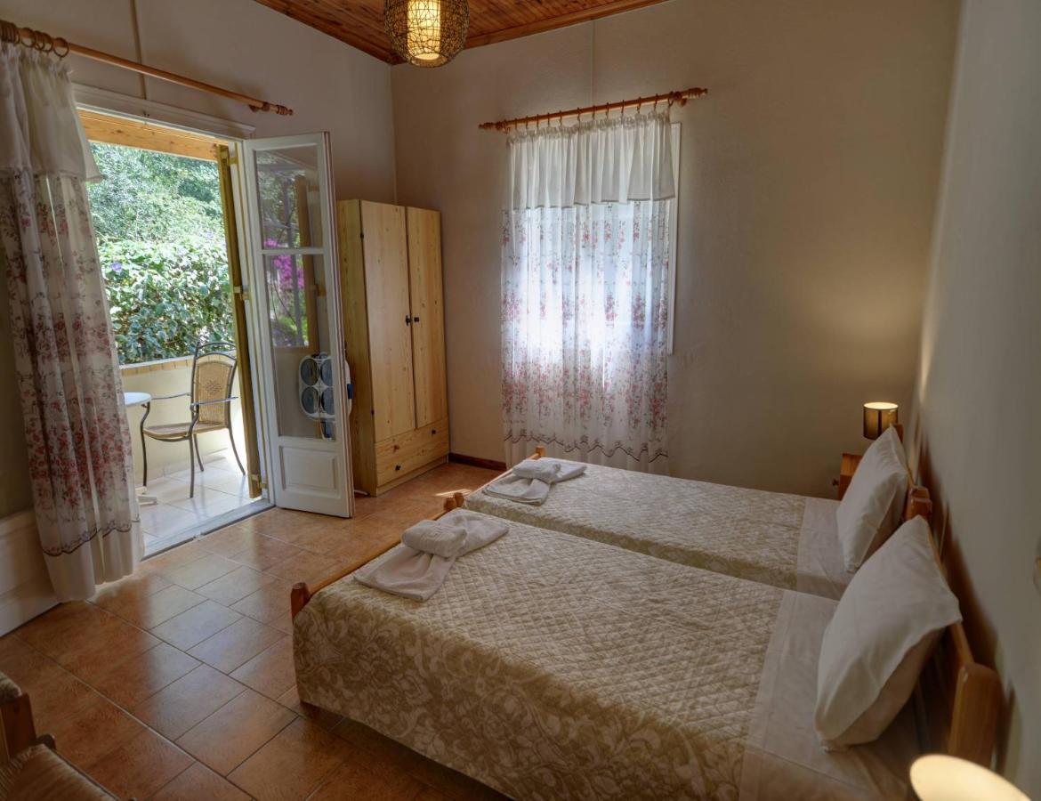 Mikeys Apartments Paleokasztríca Kültér fotó